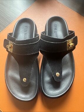 Steve Madden Thona Sandal NWOT 7.5